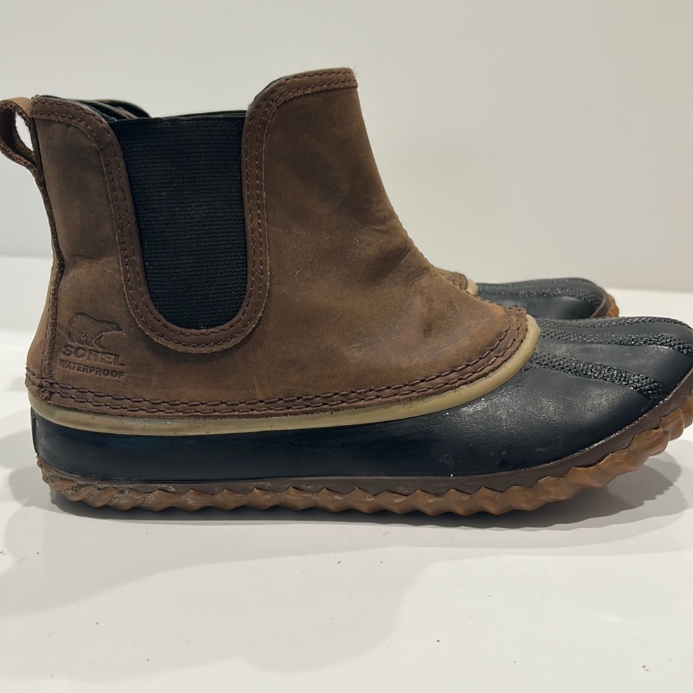 Sorel Out and About Boot size 9